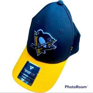 New Pittsburgh Penguins “Let’s Go Pens” Adult Hat Size XL , One size fits all.